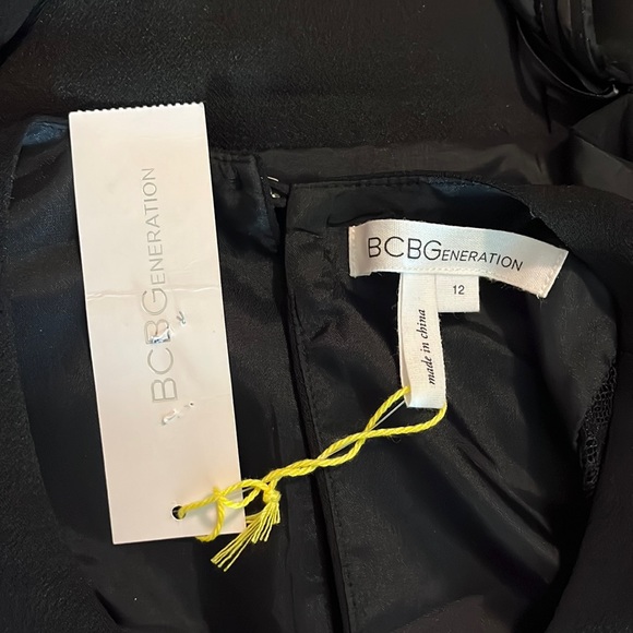 BCBG Size 12 LBD Fit-N-Flair CutOut Lace Apron Pencil Dress Elegant Sexy $299NEW - Picture 9 of 16